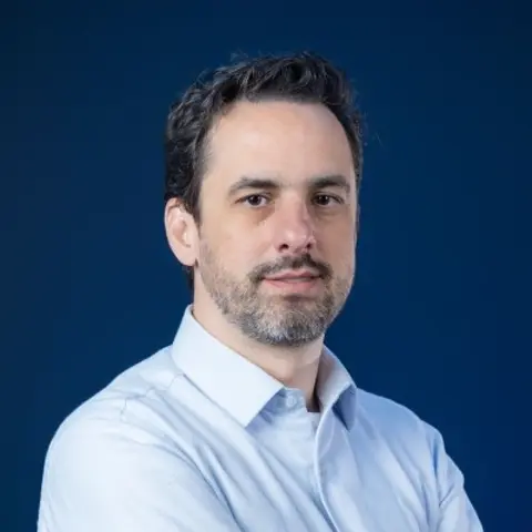 Alex Pinheiro